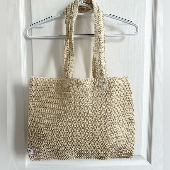 Burberry Perfume Handbags - Burberry Goddess Fragrance Crochet Open Weave Paper Straw Tote Bag – Limited Edi